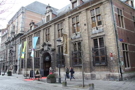 Monumenten op de Bruul in Mechelen krijgen opwaardering