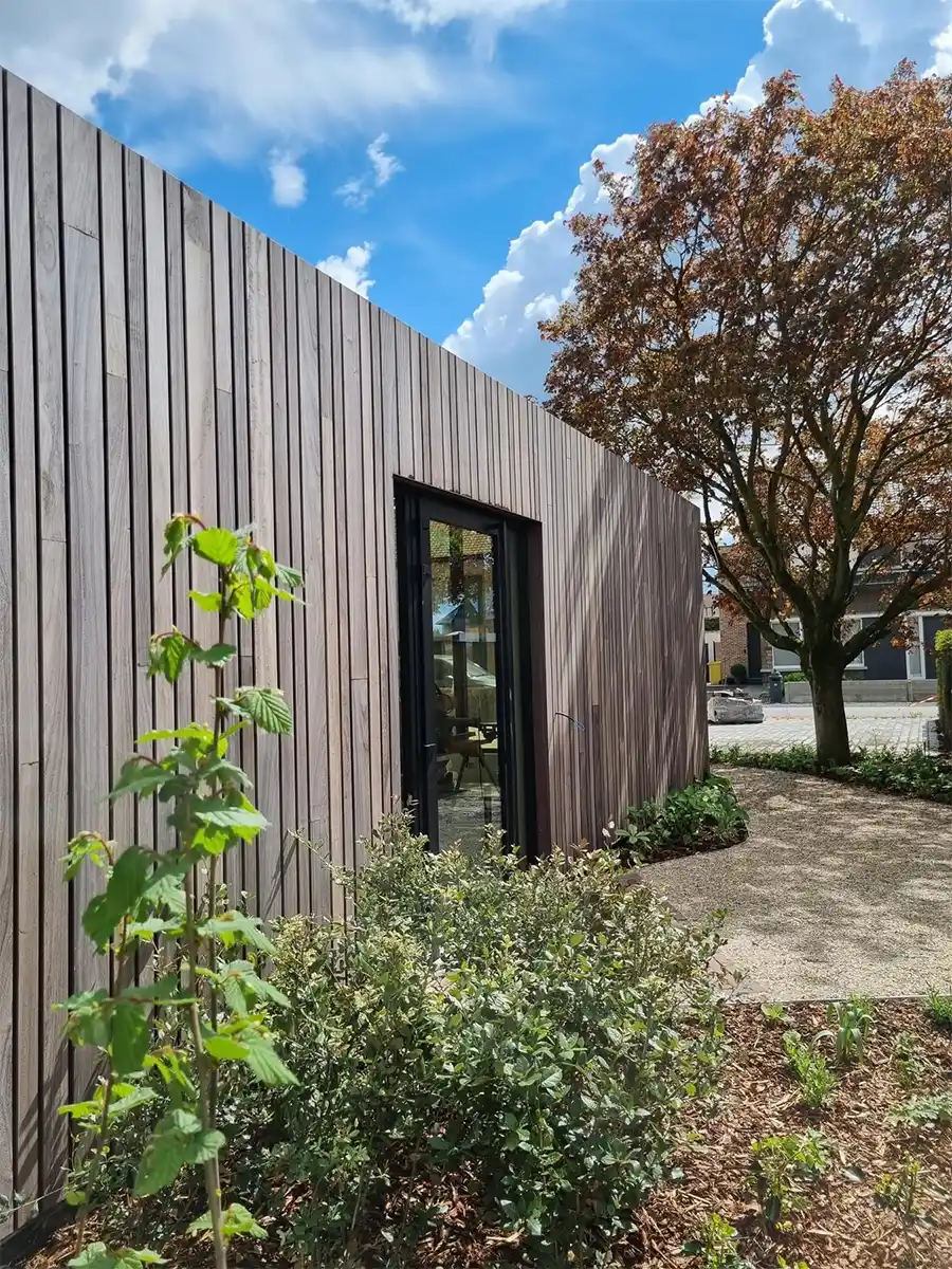 Hout voert boventoon in nieuwe kinesistenpraktijk