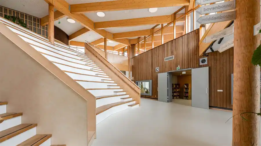 Biofiele insteek leidt tot houten schoolgebouw in Nederland