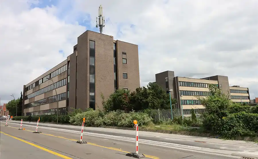 De Regie der Gebouwen centraliseert diensten van de FOD Justitie en FOD Financiën in Halle