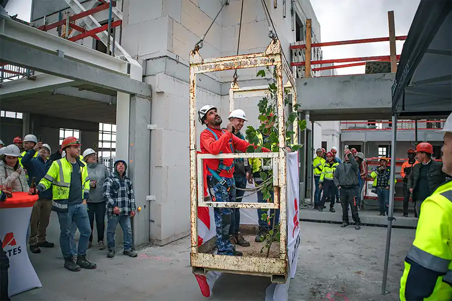 Hoost, een iconisch nieuwbouwproject in Knokke-Heist, bereikt hoogste punt