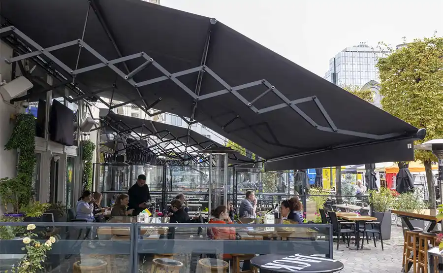 Geen onvergunde veranda's meer op het Brusselse Luxemburgplein